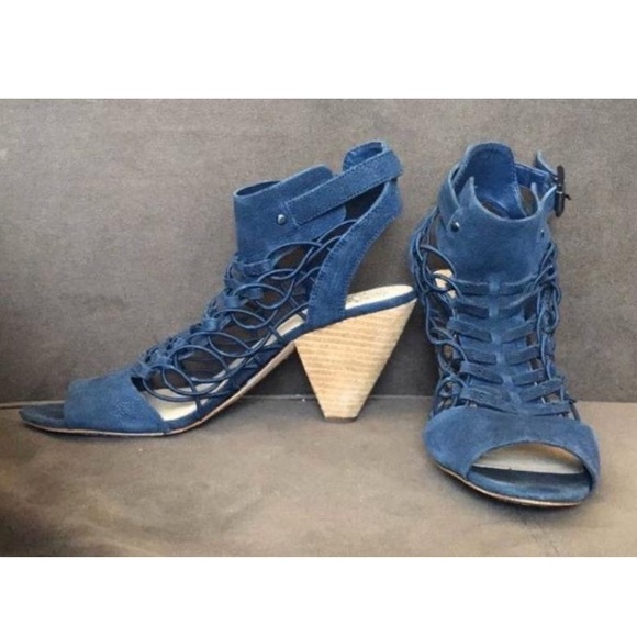 Blue Vince Camuto Sandals - Picture 2 of 3